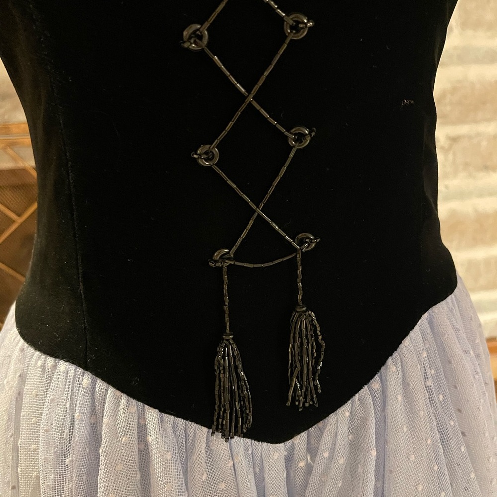 Elegant Black and Lavender Dress - Picture 3 of 6